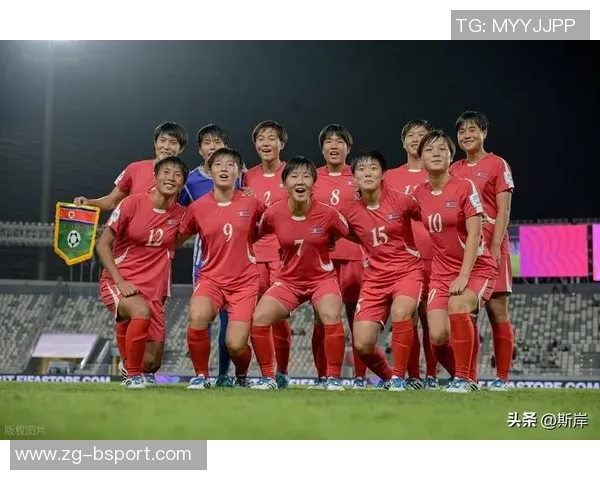 中国女足迎战香港女足势均力敌的较量引发球迷热议与期待